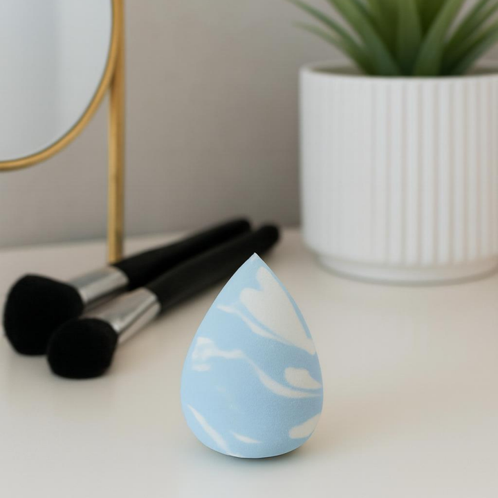 BLENDER Makeup Sponge